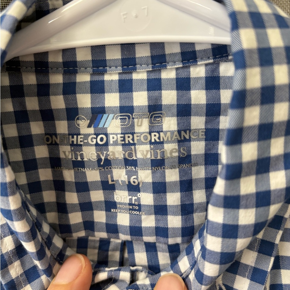 Vineyard Vines Navy and White Checkered Men's Shirt